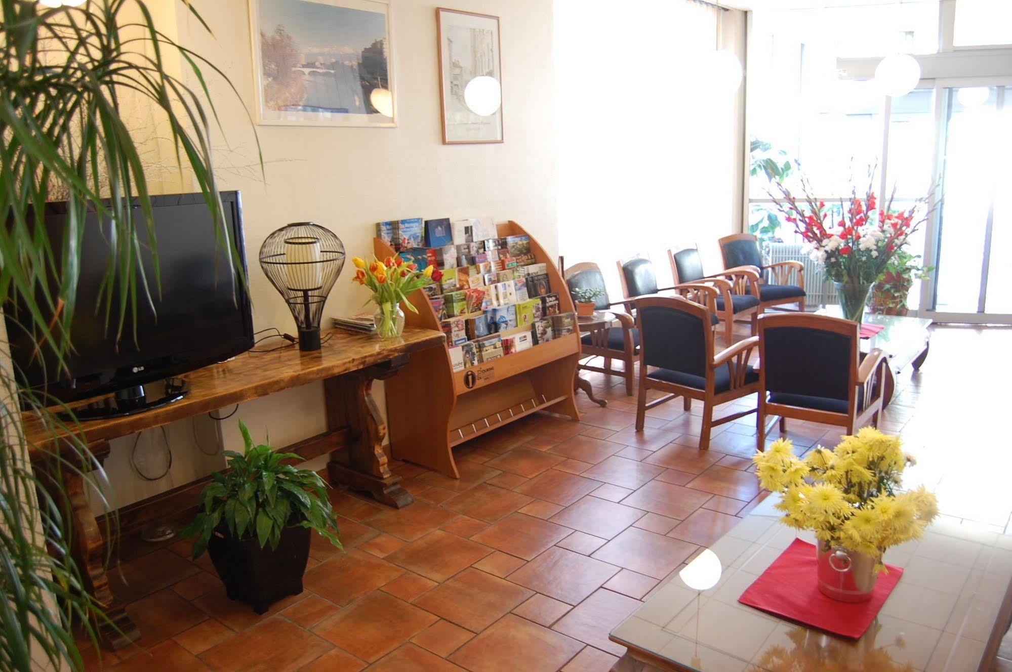 Hotel Greet Centre Gare 2*